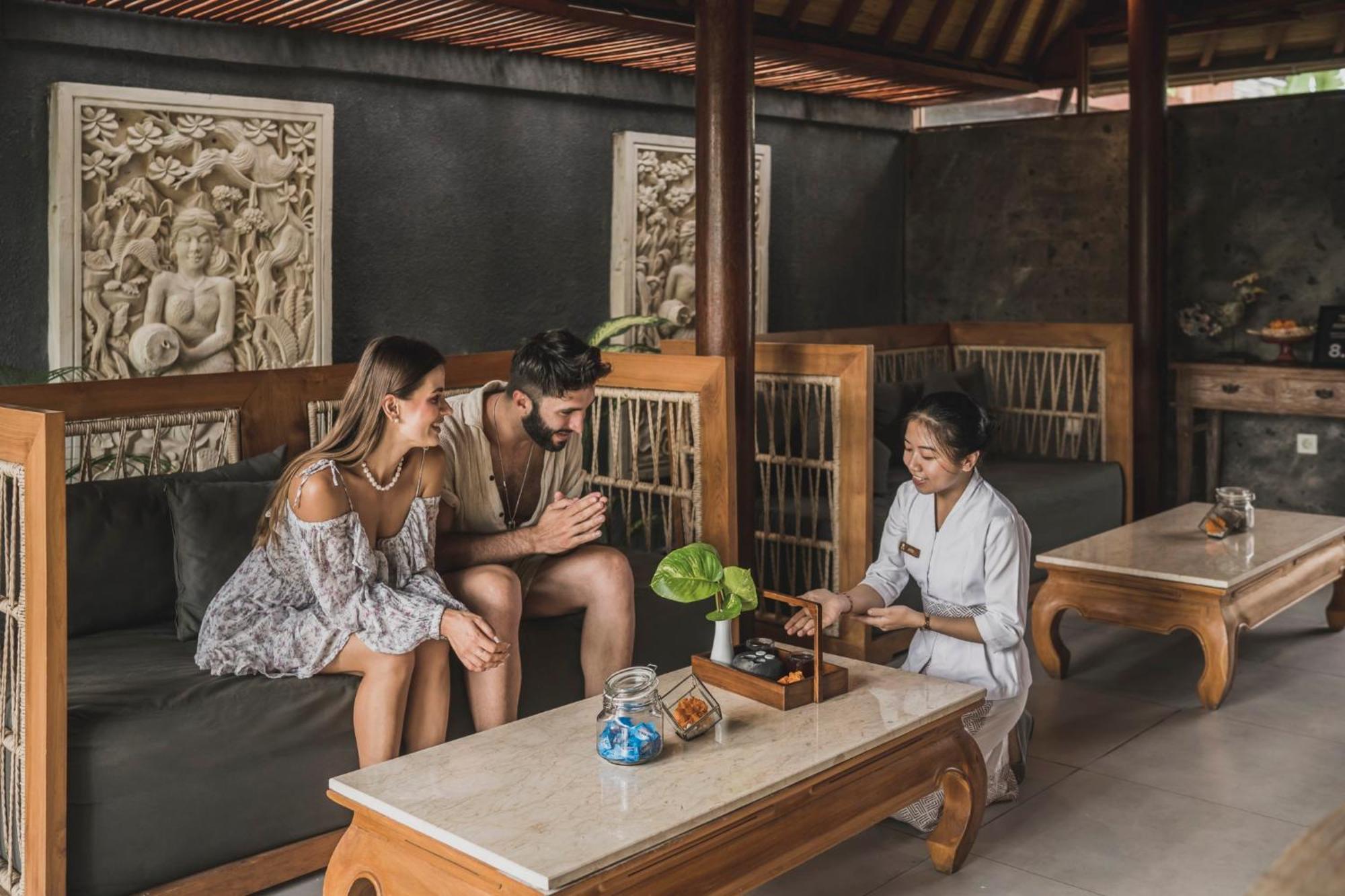 Seminyak Sanctuary Villa By Ini Vie Hospitality Legian Eksteriør billede