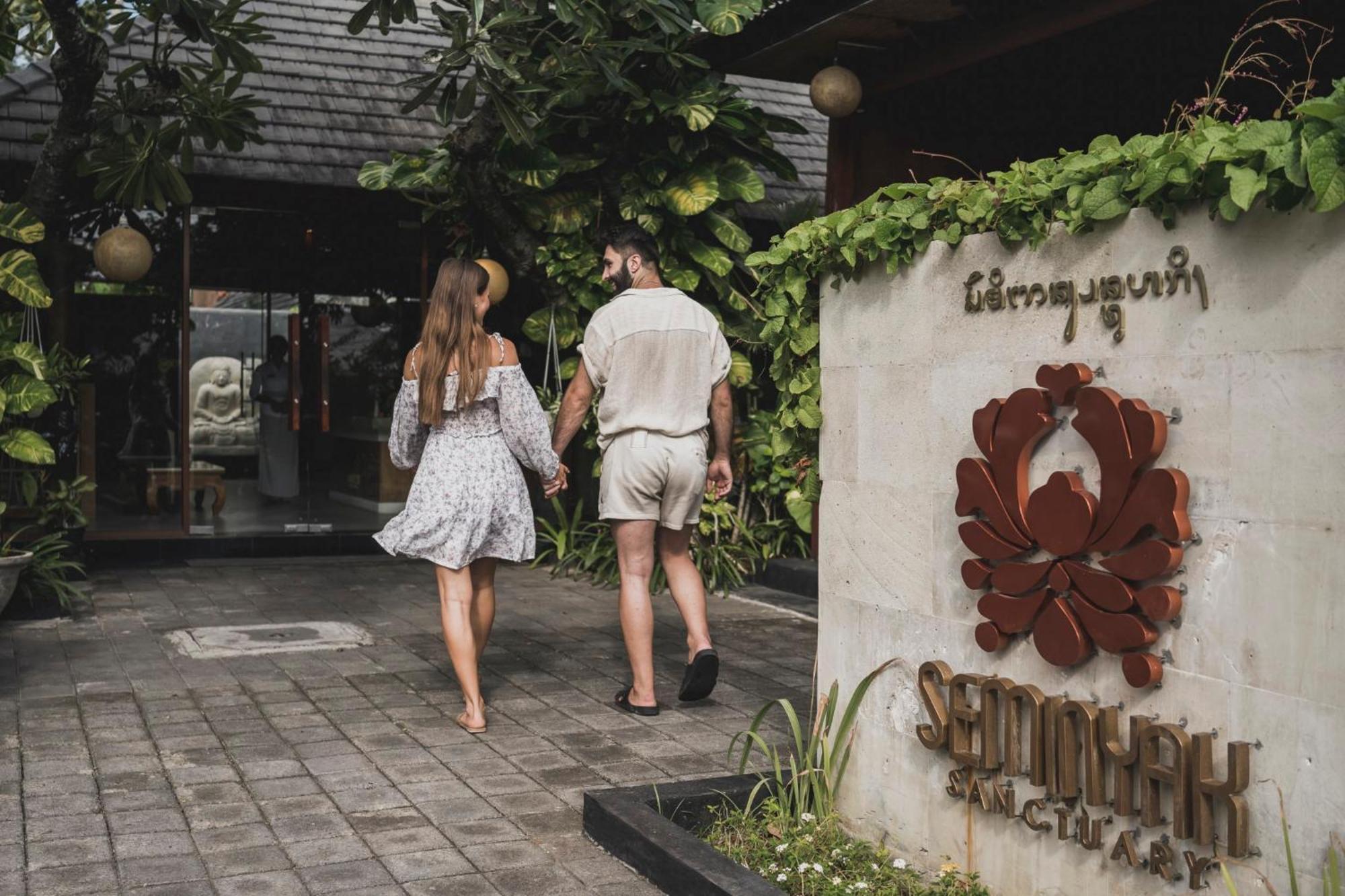 Seminyak Sanctuary Villa By Ini Vie Hospitality Legian Eksteriør billede
